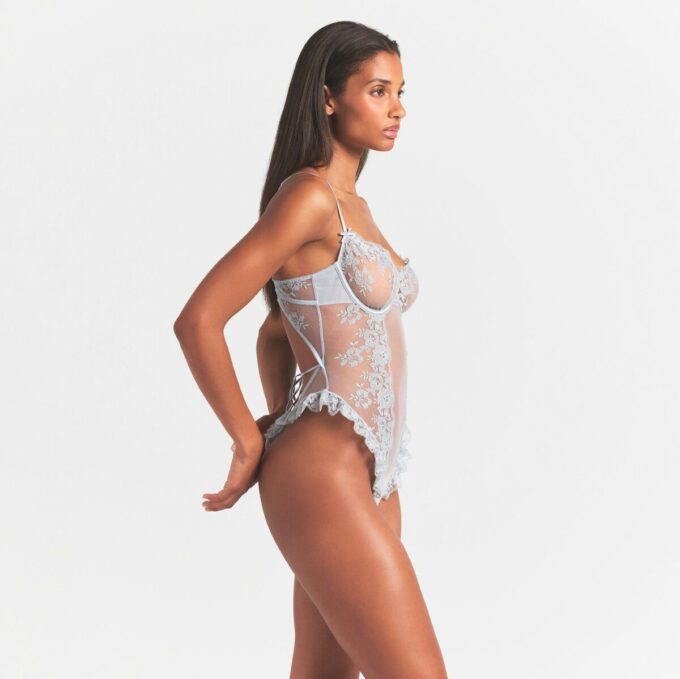 EMBROIDERED LINGERIE UNLINED CROTCHLESS TEDDY