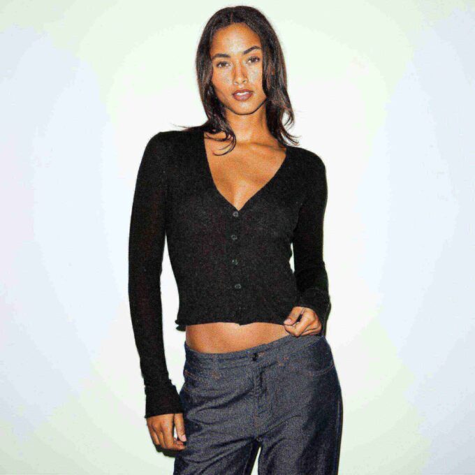 FEATHERWEIGHT CASHMERE CARDIGAN