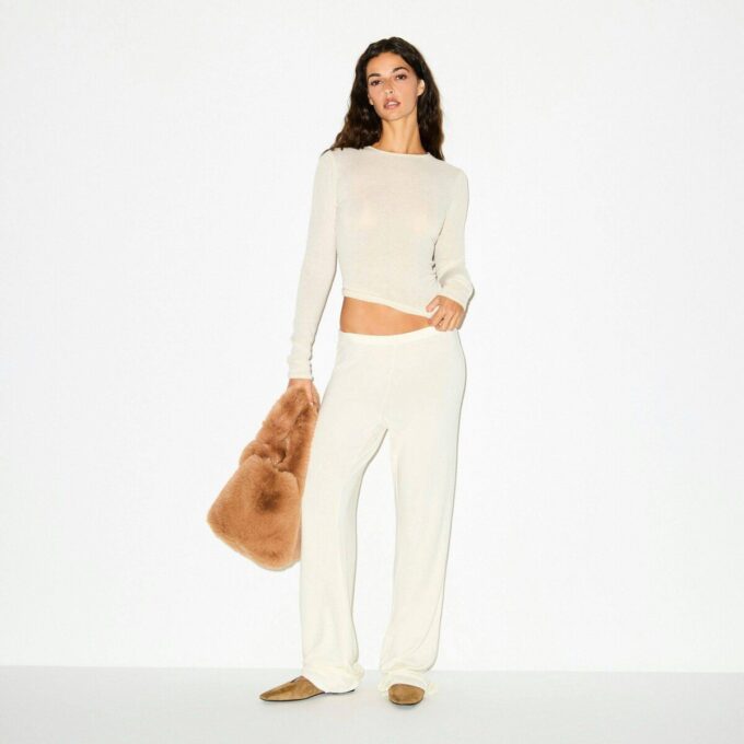 FEATHERWEIGHT CASHMERE LONG SLEEVE TOP