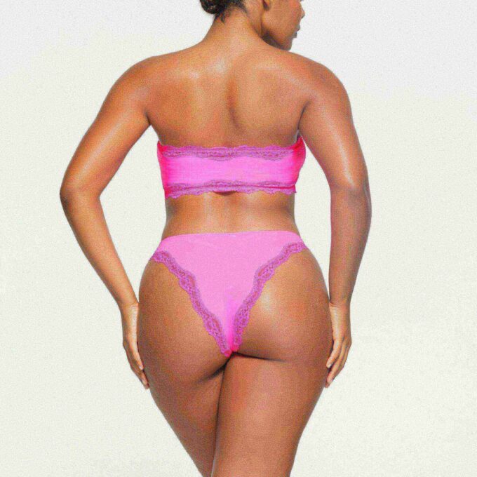 FITS EVERYBODY LACE BANDEAU FITS EVERYBODY LACE BANDEAU