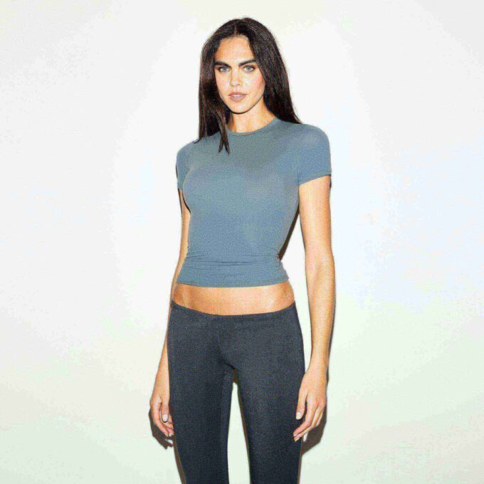 FITS EVERYBODY T-SHIRT