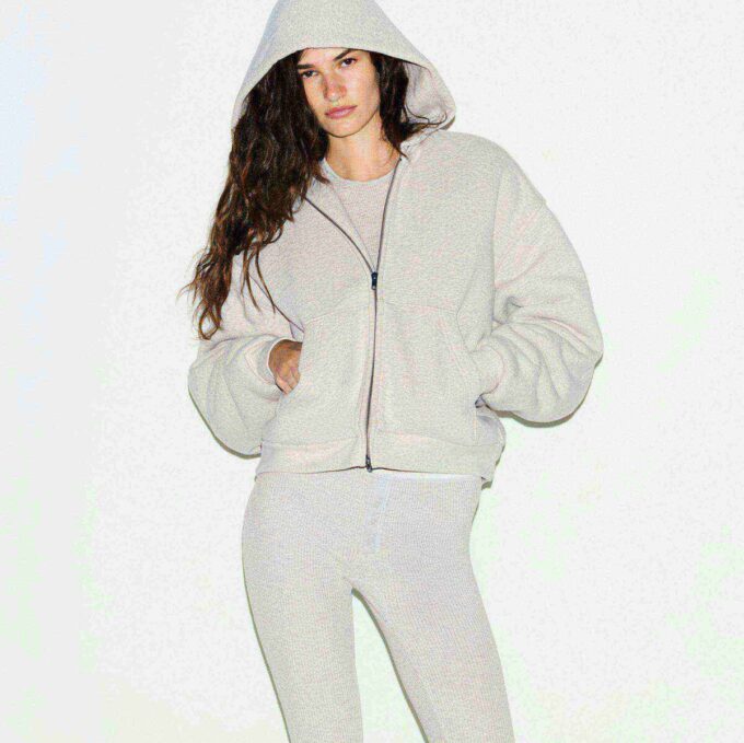 HEAVYWEIGHT FLEECE BOXY ZIP UP HOODIE