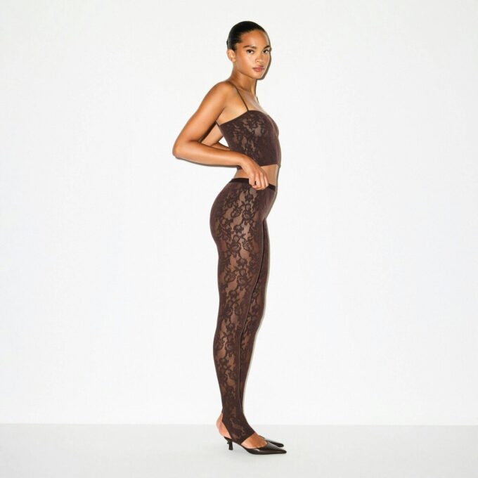 KNIT LACE CROPPED CAMI