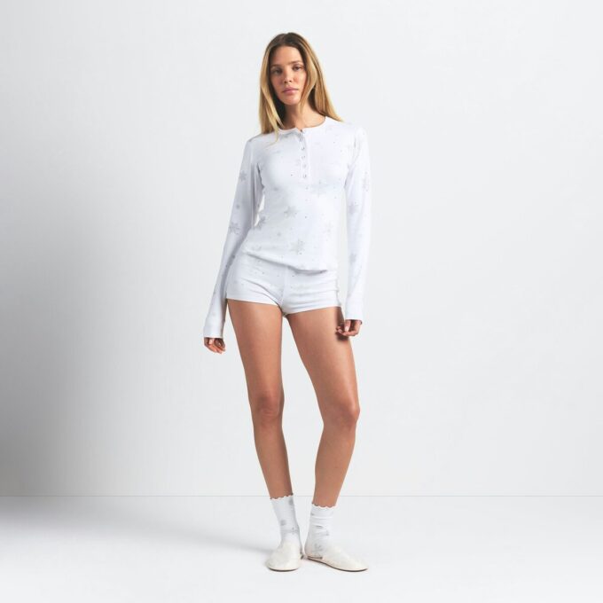 LOGO PLUSH POINTELLE RHINESTONE HENLEY SET