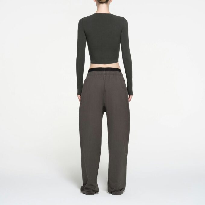 NEW VINTAGE CROPPED LONG SLEEVE T-SHIRT