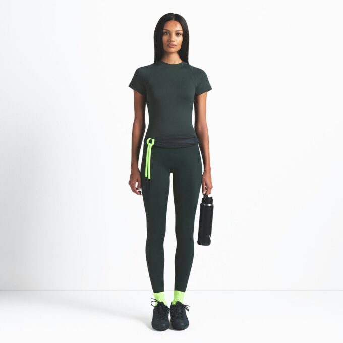 NikeSKIMS AIRY BABY TEE NikeSKIMS AIRY BABY TEE