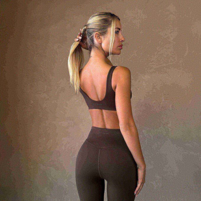 NikeSKIMS MATTE SCOOP NECK BRA