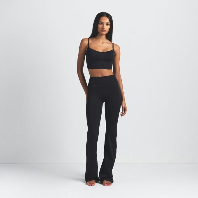 NikeSKIMS MATTE SLIM FLARE LEGGING