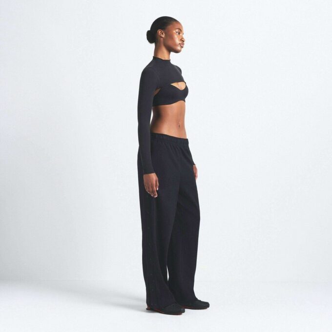 NikeSKIMS MATTE TRICOT SIDE SNAPS PANT