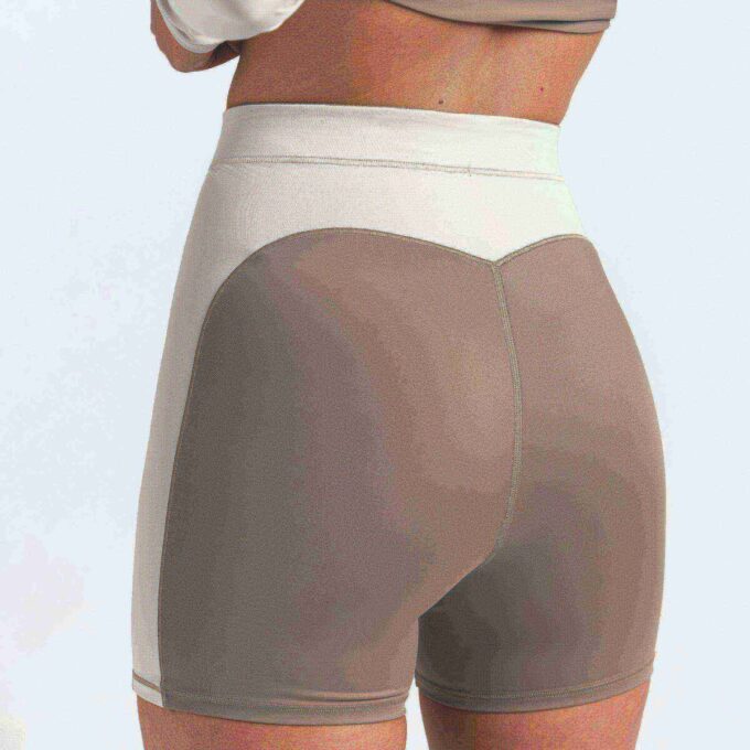 NikeSKIMS SHINE 5″ BIKER SHORT