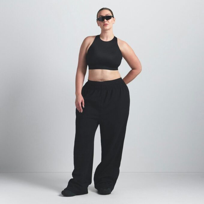 NikeSKIMS SHINE HIGH NECK BRA