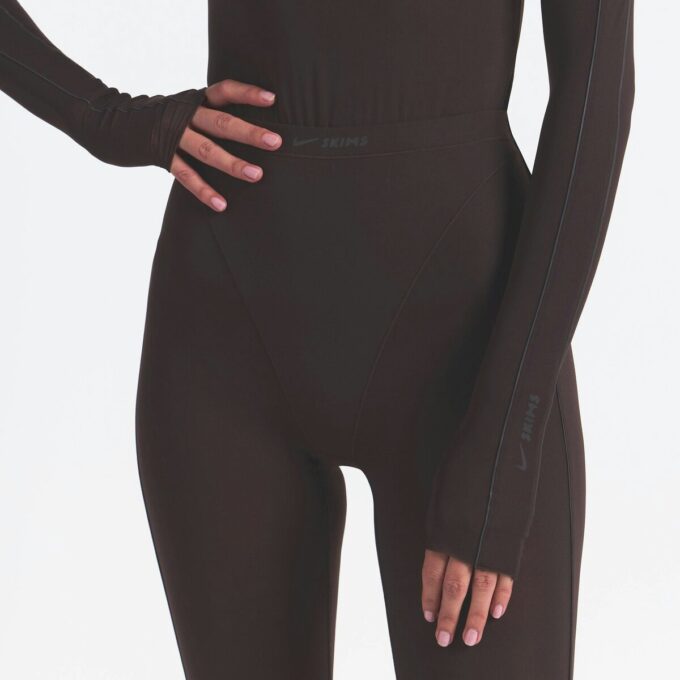 NikeSKIMS WEIGHTLESS LAYERS MOCK NECK LONG SLEEVE TOP