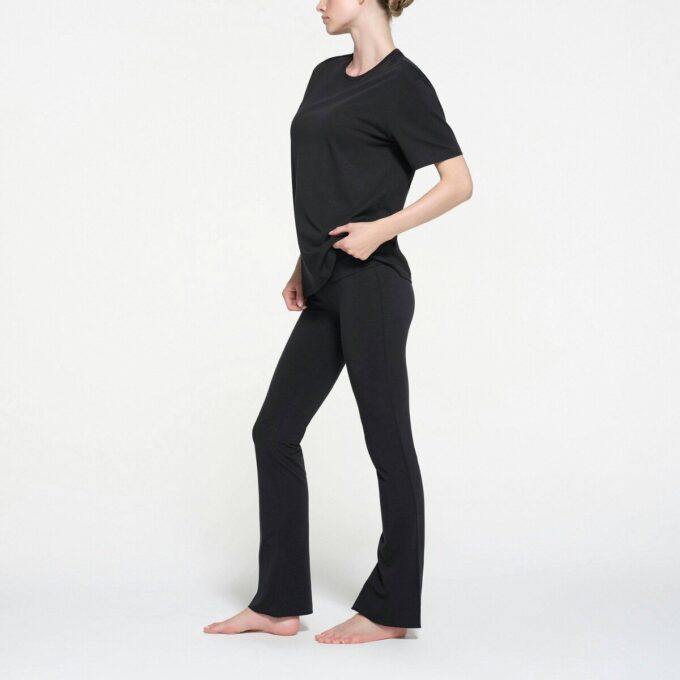 RELAXED TEES OVERSIZED LONG T-SHIRT