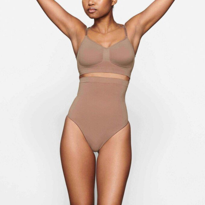 SEAMLESS SCULPT HIGH-WAISTED THONG SEAMLESS SCULPT HIGH-WAISTED THONG
