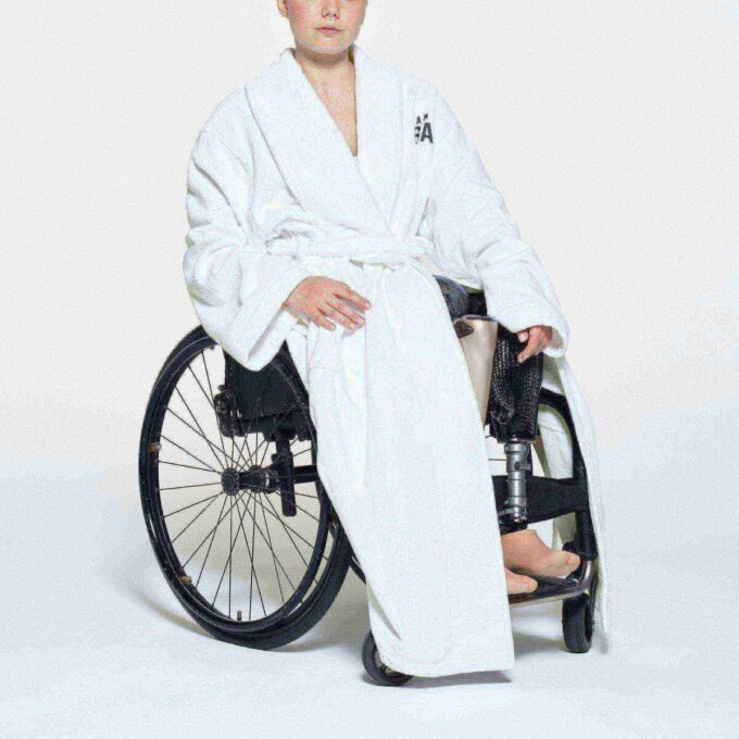 SKIMS FOR TEAM USA TERRY PARALYMPIC UNISEX ROBE SKIMS FOR TEAM USA TERRY PARALYMPIC UNISEX ROBE