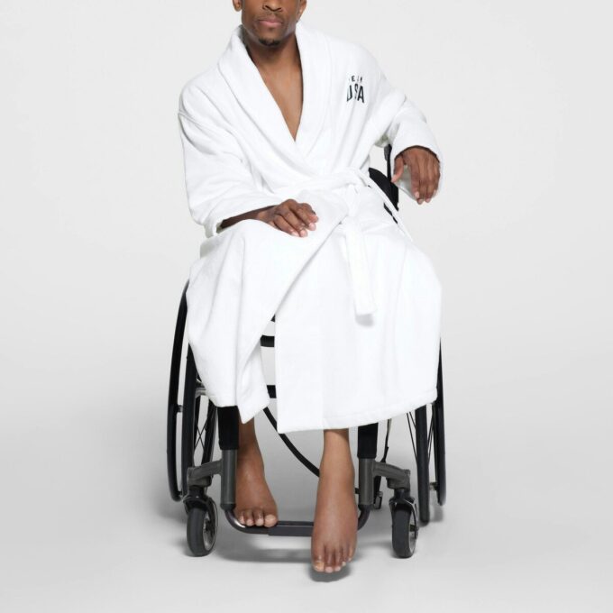 SKIMS FOR TEAM USA TERRY PARALYMPIC UNISEX ROBE SKIMS FOR TEAM USA TERRY PARALYMPIC UNISEX ROBE