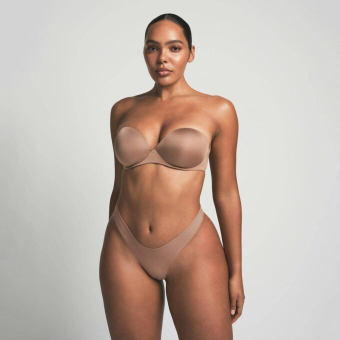 SKIMS ULTIMATE STRAPLESS PUSH-UP BRA