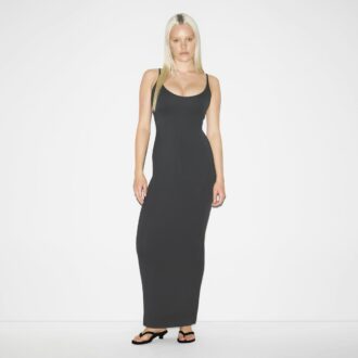 SMOOTH LAYERS SCOOP NECK LONG DRESS