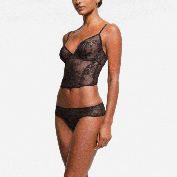 ULTRA FINE LACE PLUNGE CORSET