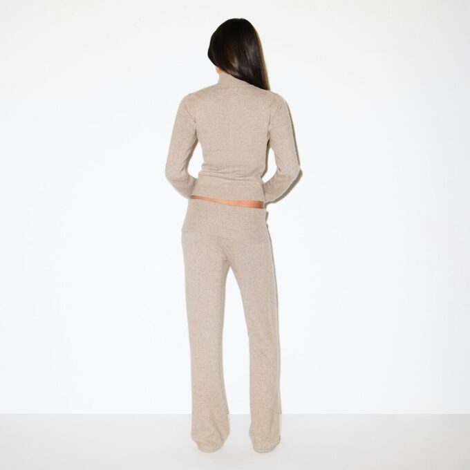 WOOL CASHMERE ZIP UP MOCK NECK SWEATER